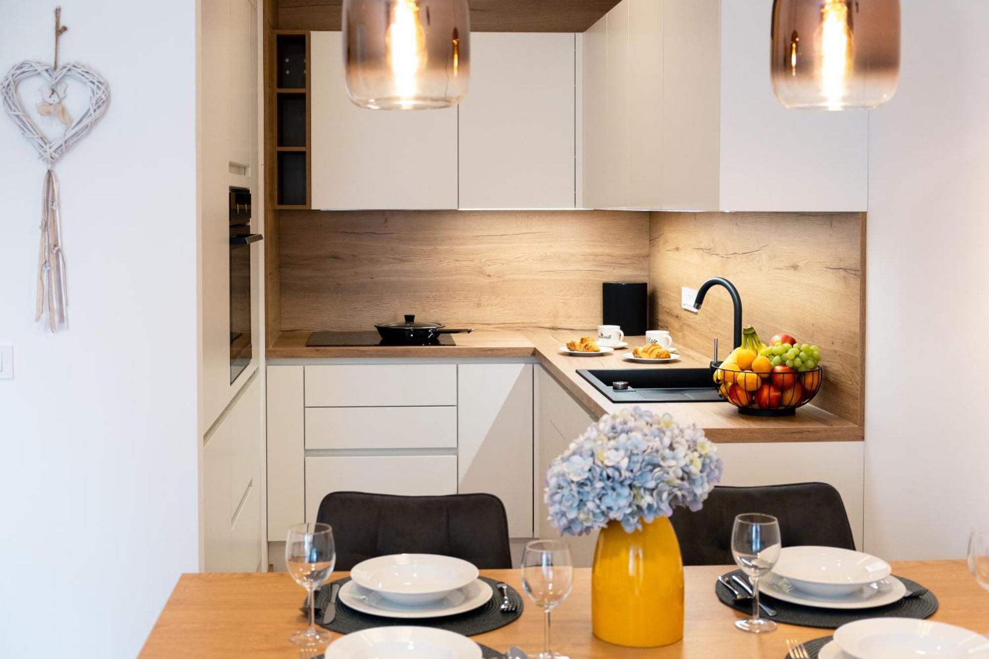 Masarykova Residence - Modern 1-Bedroom In City Center & Free Parking 卢布尔雅那 外观 照片