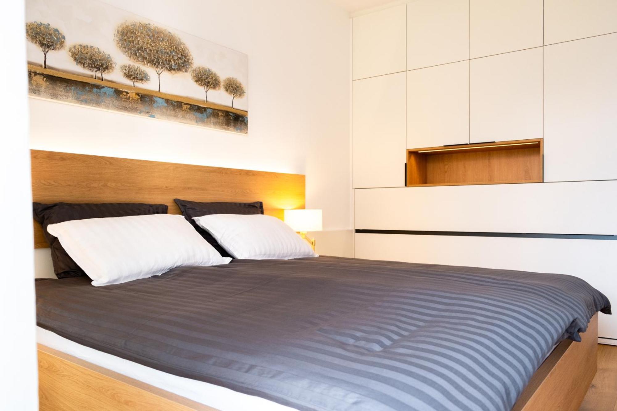 Masarykova Residence - Modern 1-Bedroom In City Center & Free Parking 卢布尔雅那 外观 照片